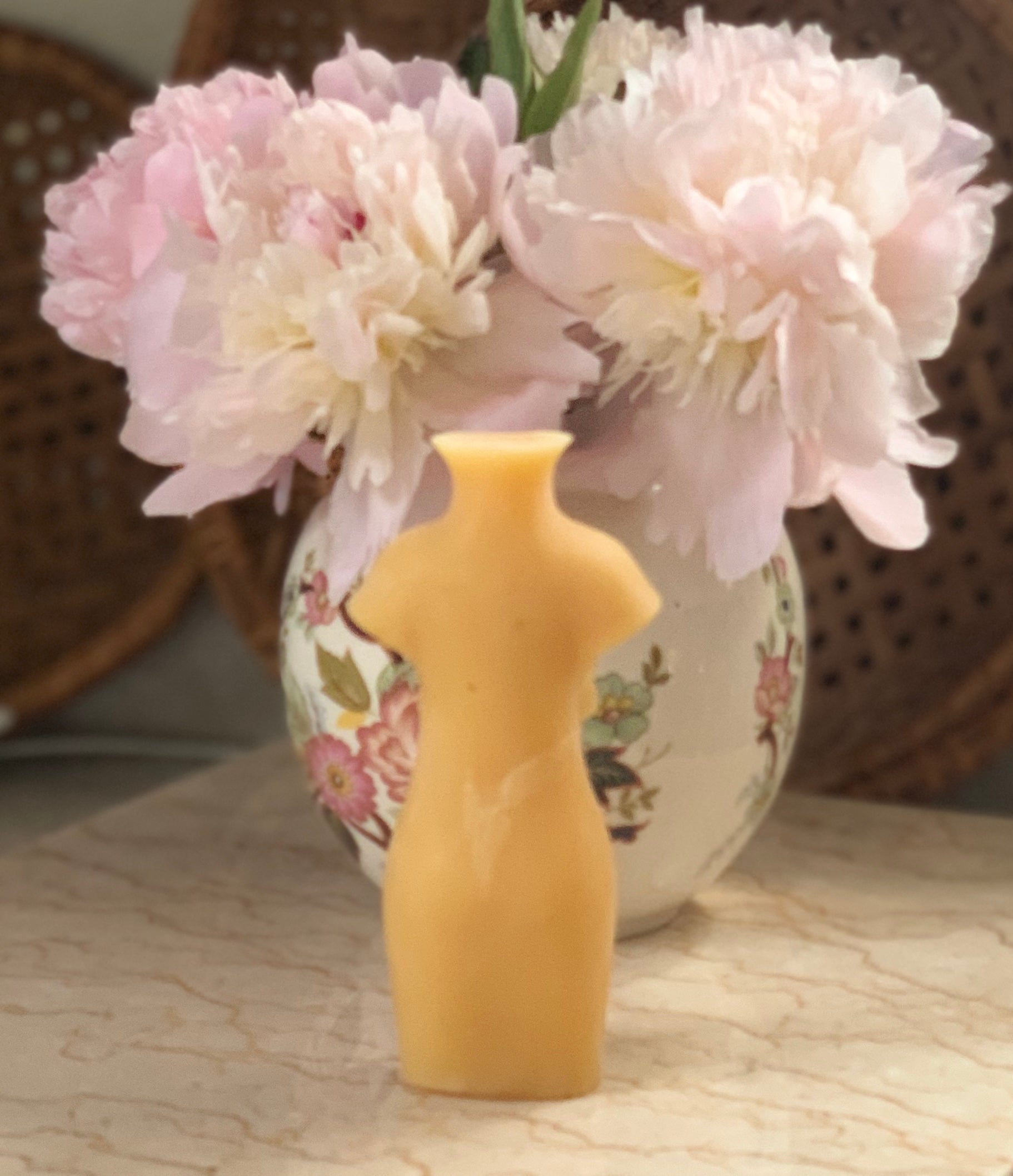 Flower Lady Candle - Pioneer Spirit